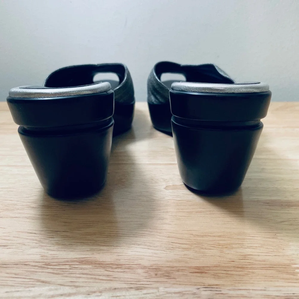 Cole Haan Nike Air Metallic Silver Striped‎ Wedge Sandals Platform Slides 9B